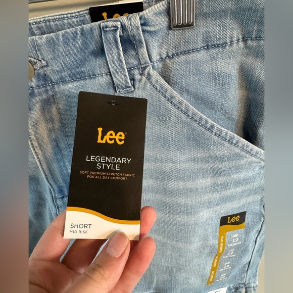 Lee Blue Jean Shorts Relaxed Fit - Picture 2 of 5